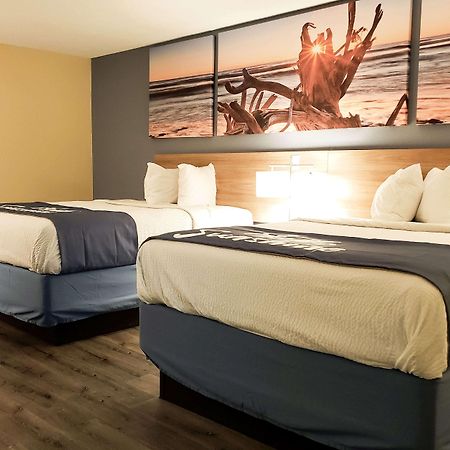 Days Inn & Suites By Wyndham Merrillville Extérieur photo