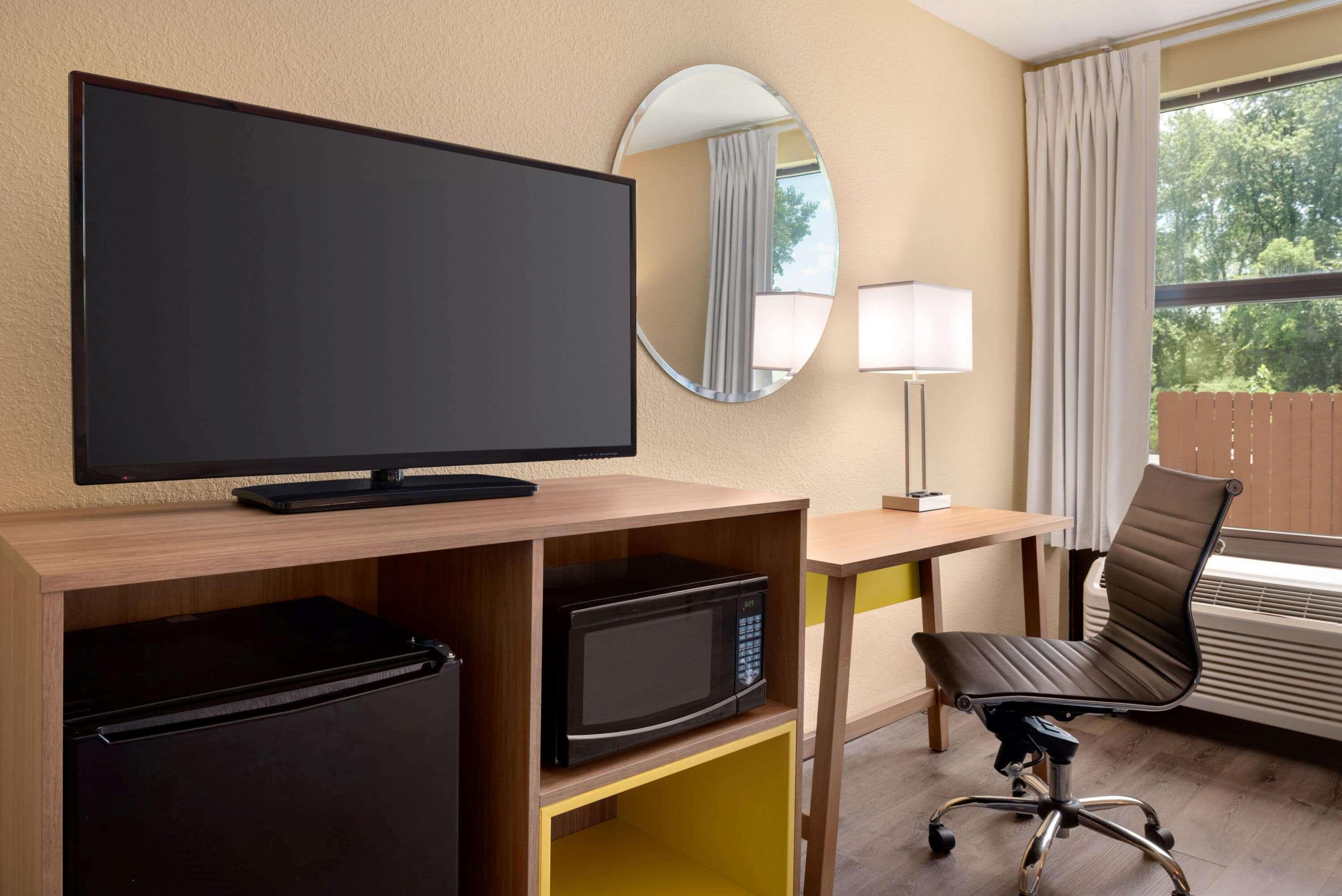 Days Inn & Suites By Wyndham Merrillville Extérieur photo