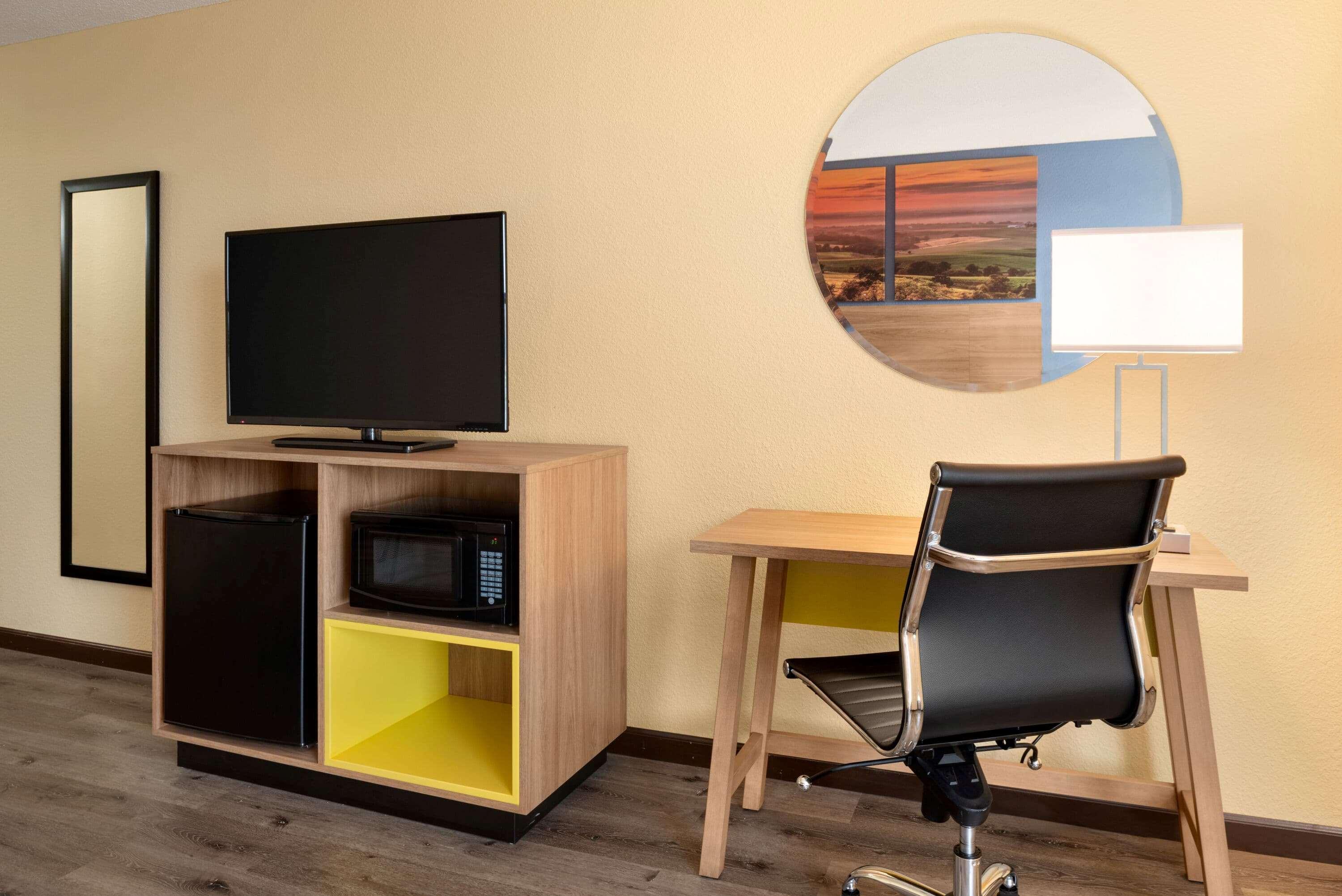 Days Inn & Suites By Wyndham Merrillville Extérieur photo